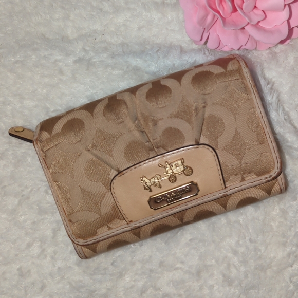 Coach Tan Wallet Vintage Op Art CC Jacquard Signature Flap Wallet And Dusty - Picture 2 of 8